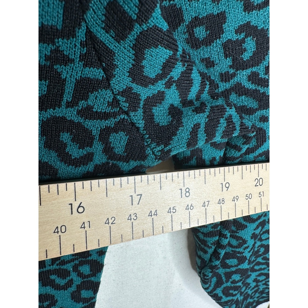 Taylor‎ Women's Sweater Dress Green Animal Print Size Medium - Picture 6 of 8